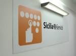 SICILIA-e-SERVIZI_037_SEDE_LOGO_27GEN10_PH_-GAIA-NADERSON_IMG_1691